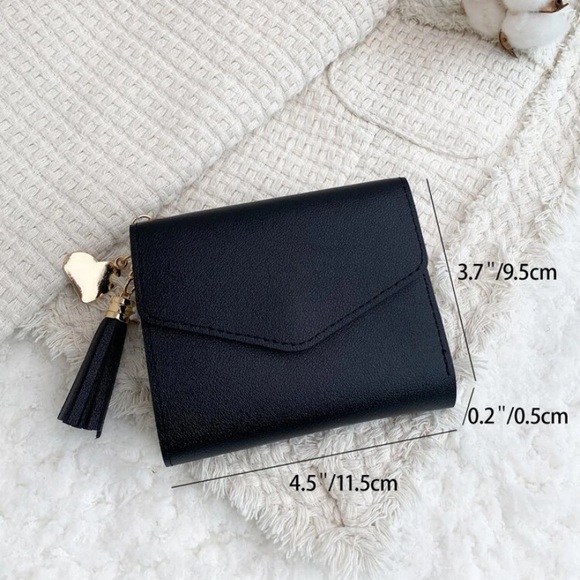 Black Tri-Fold Wallet - Picture 3 of 3